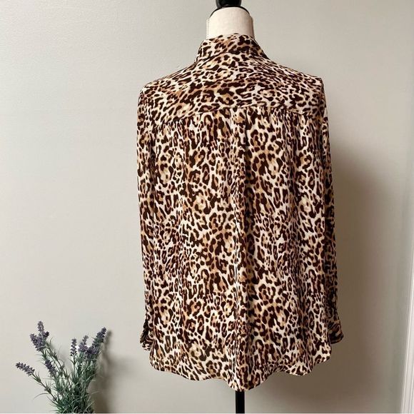 Banana Republic Dillon Classic Fit Buttondown Shirt in Animal/Leopard Print - Picture 9 of 13